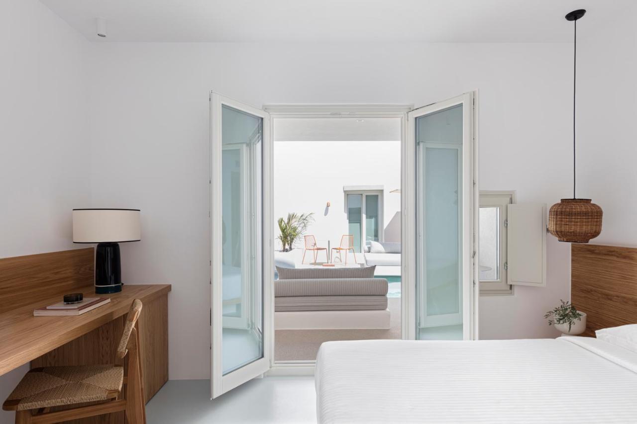 Viva Nove Suites Kamari  Bagian luar foto
