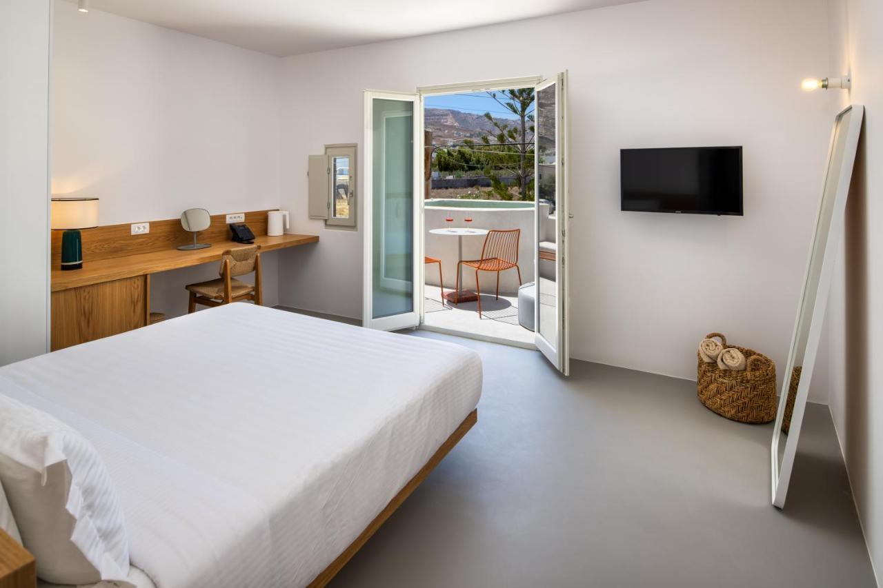 Viva Nove Suites Kamari  Bagian luar foto