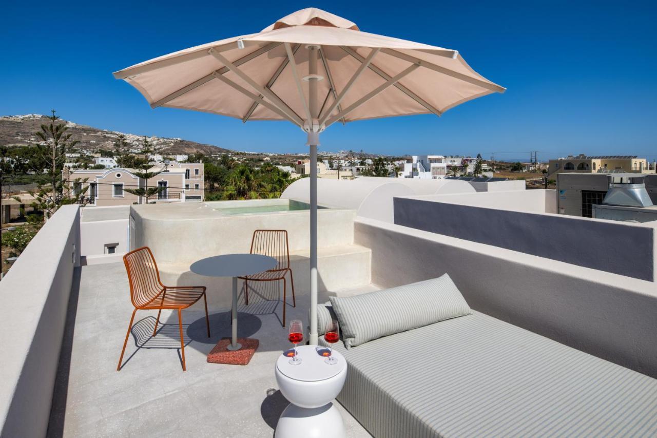 Viva Nove Suites Kamari  Bagian luar foto