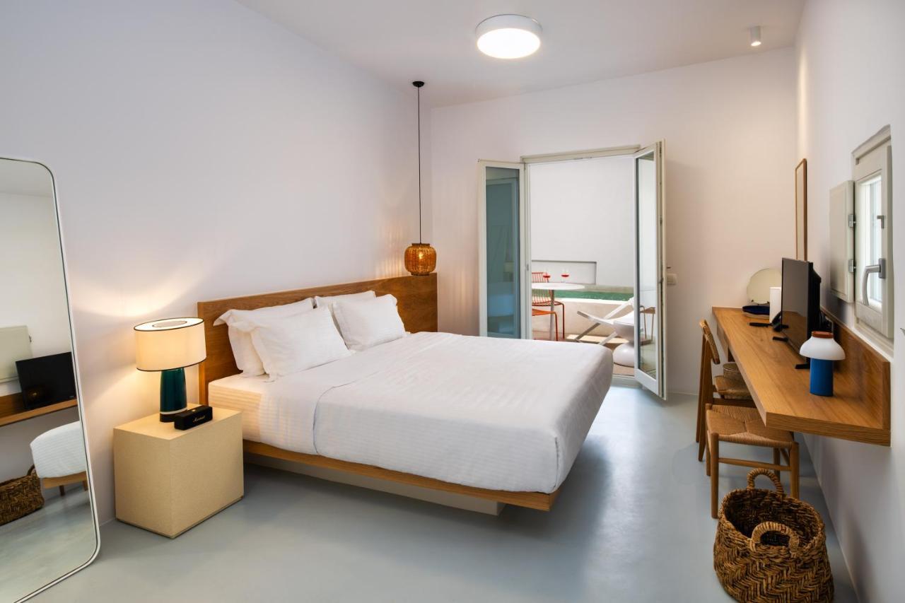 Viva Nove Suites Kamari  Bagian luar foto