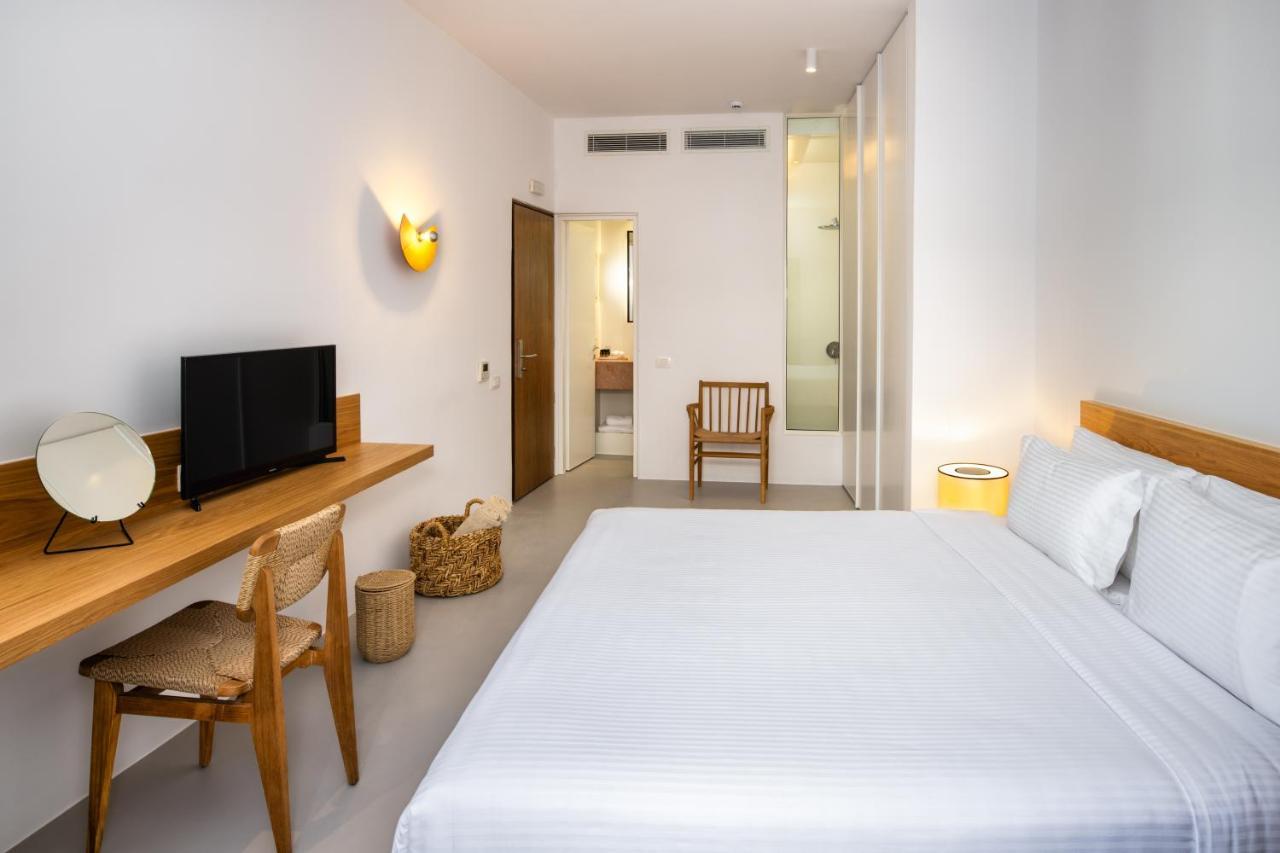 Viva Nove Suites Kamari  Bagian luar foto
