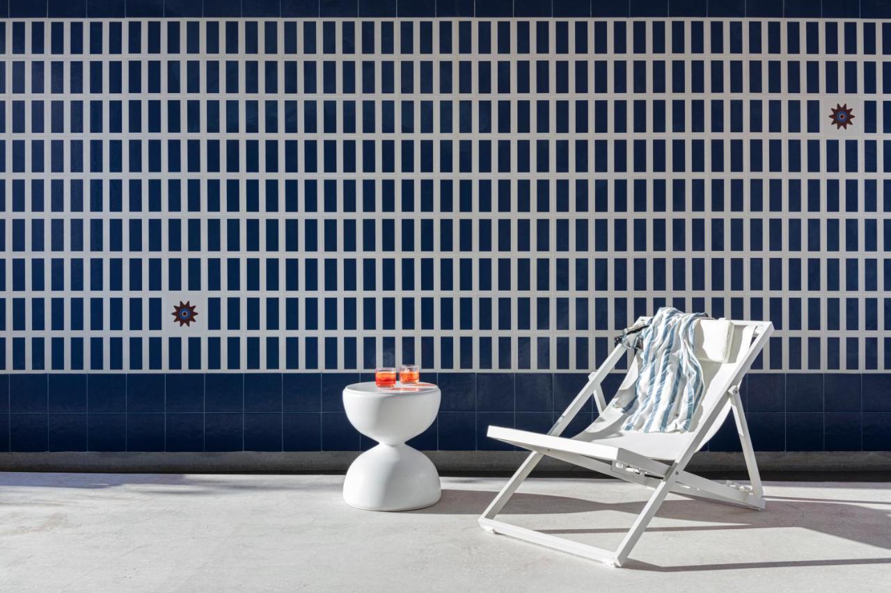 Viva Nove Suites Kamari  Bagian luar foto